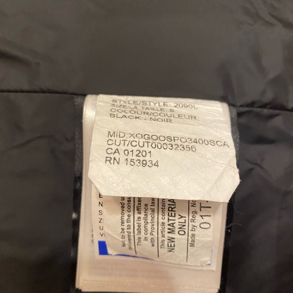 Womens Canada Goode Shelburne Parka. 
Just dry cleaned. - Picture 13 of 16